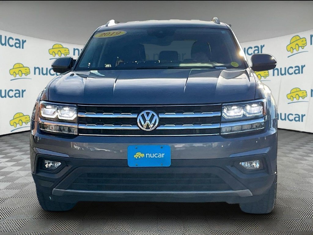 Used 2019 Volkswagen Atlas SE w/Tech with VIN 1V2UR2CA1KC560679 for sale in Woburn, MA