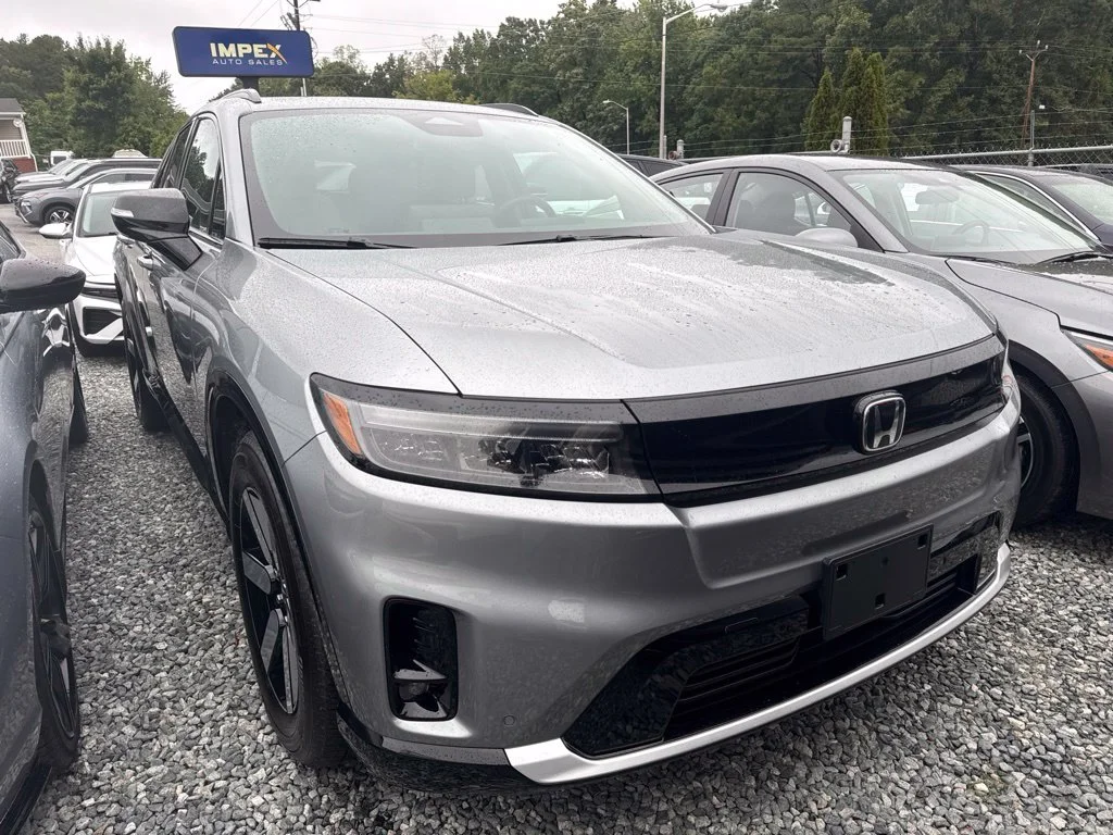 Used 2025 Silver Honda Touring image 2