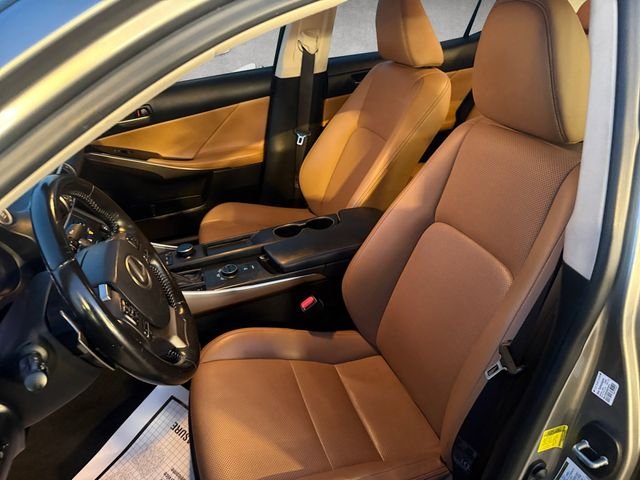 Used 2017 Silver Lexus 200t image 20