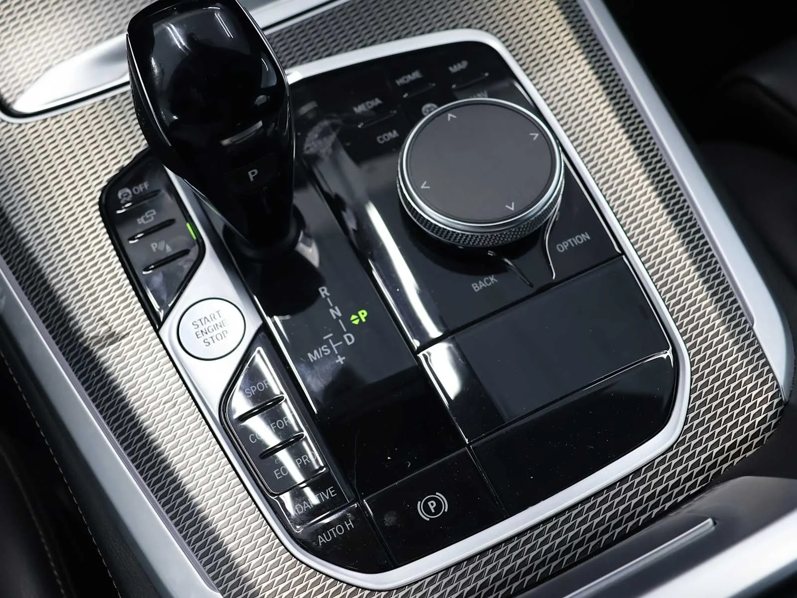 Used 2022 Black Sapphire Metallic BMW sDrive40i image 18