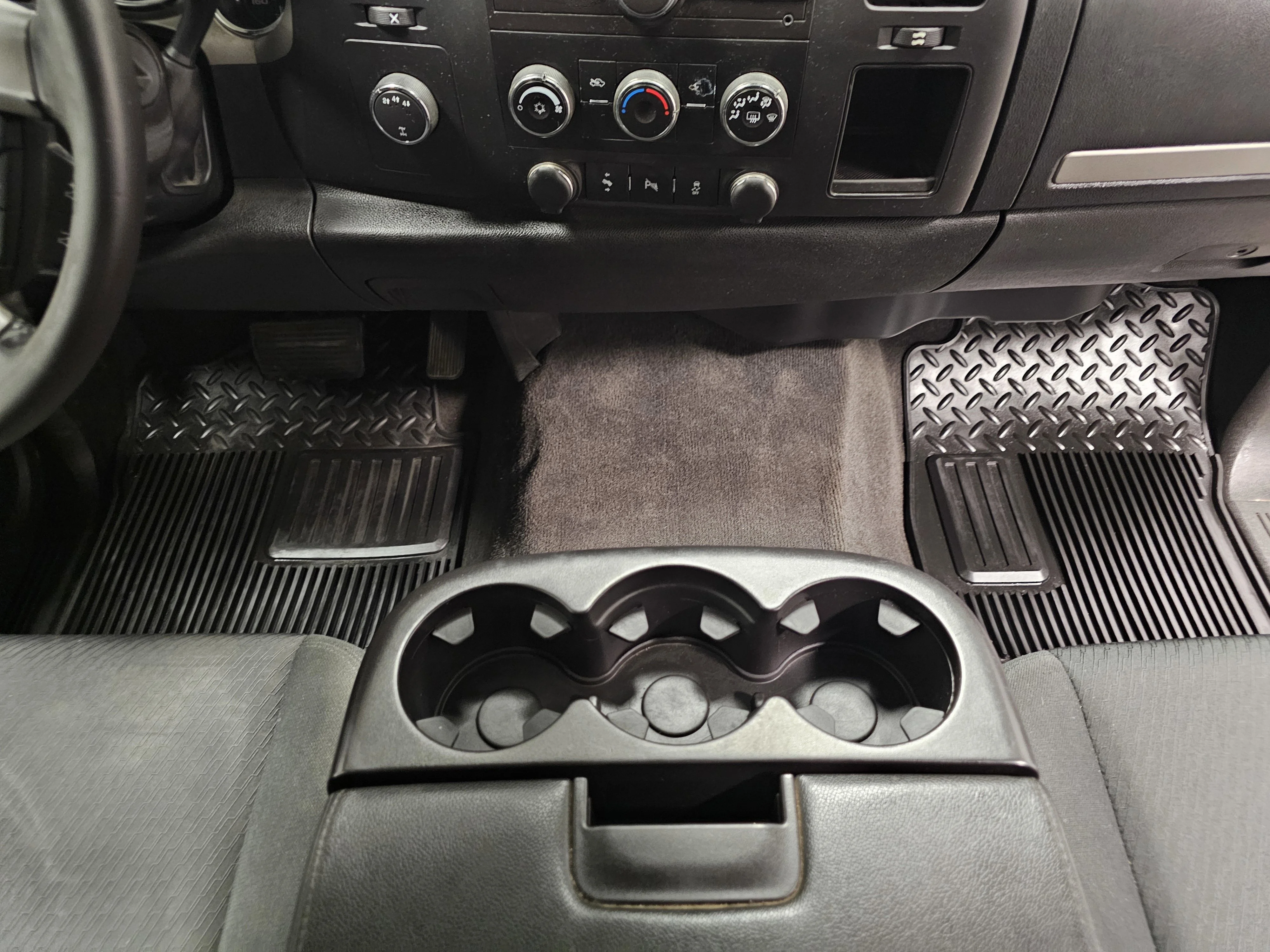 Used 2013 Summit White Chevrolet LT image 19