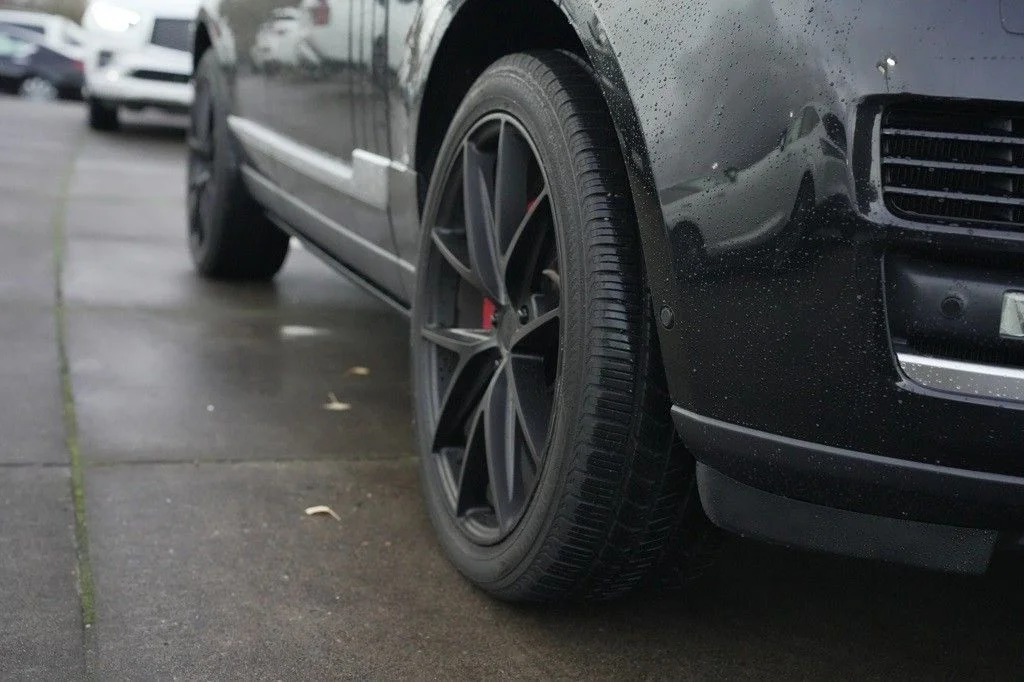 Used 2015 Black Land Rover 5.0L V8 Supercharged image 36