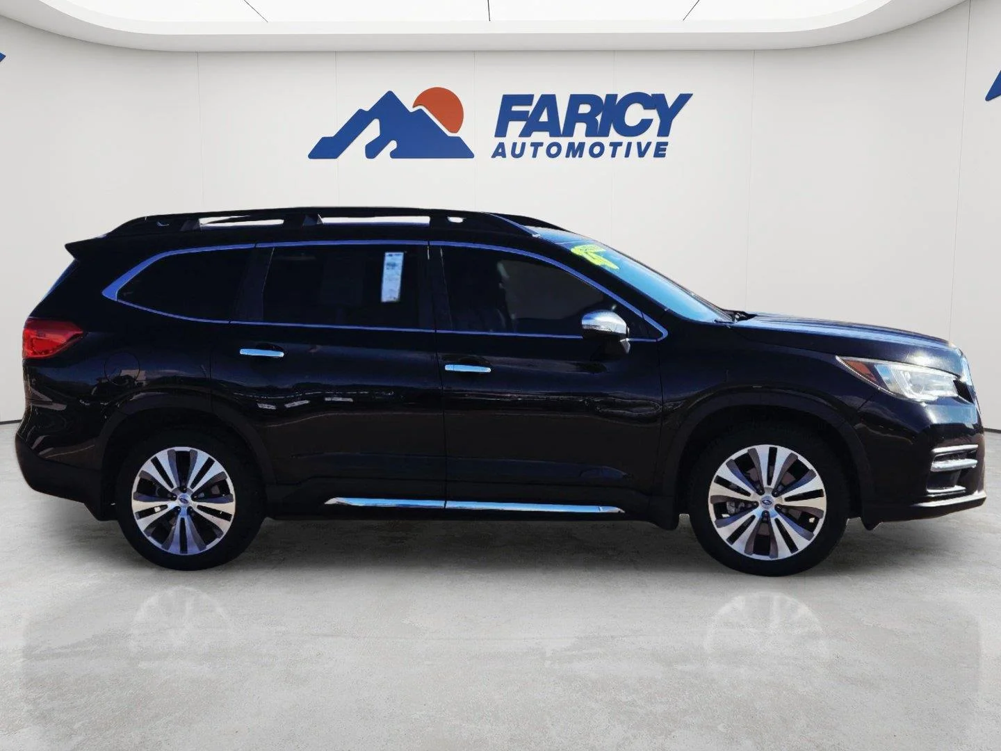 Used 2020 Crystal Black Silica Subaru Touring image 5