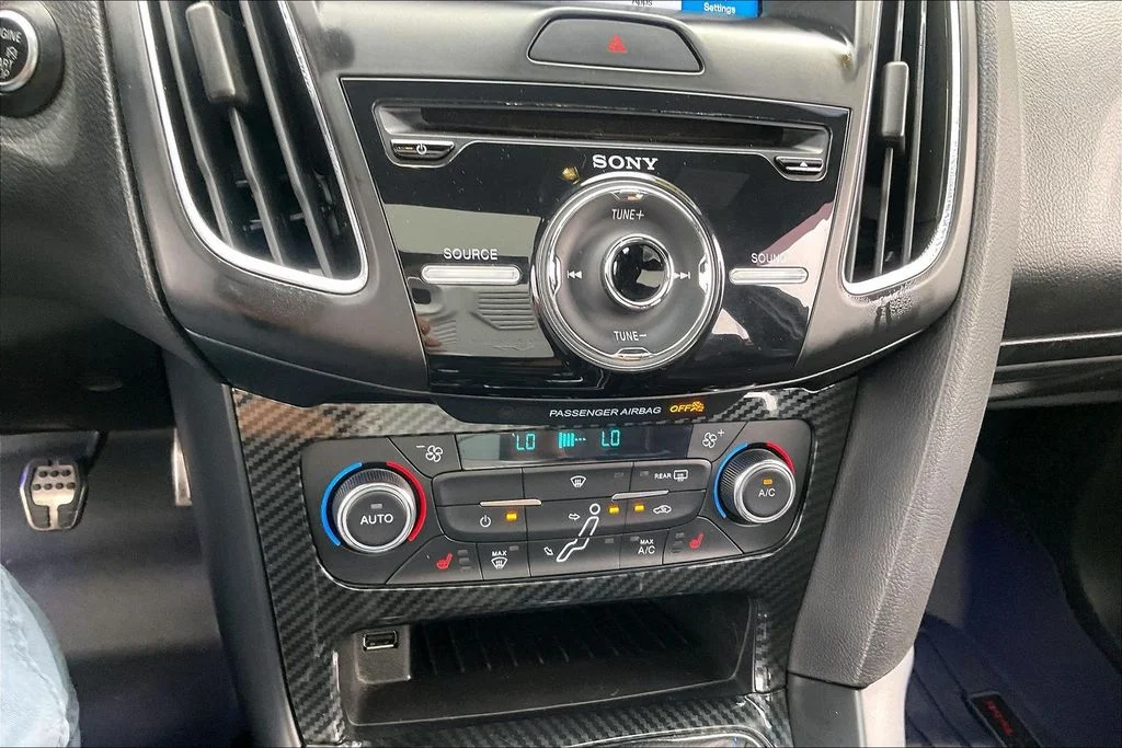 Used 2017 Blue Ford RS image 35