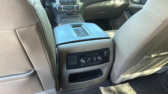Used 2018 Beige Chevrolet Premier image 23