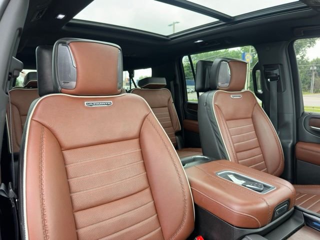 Used 2024 Green GMC Denali Ultimate image 8