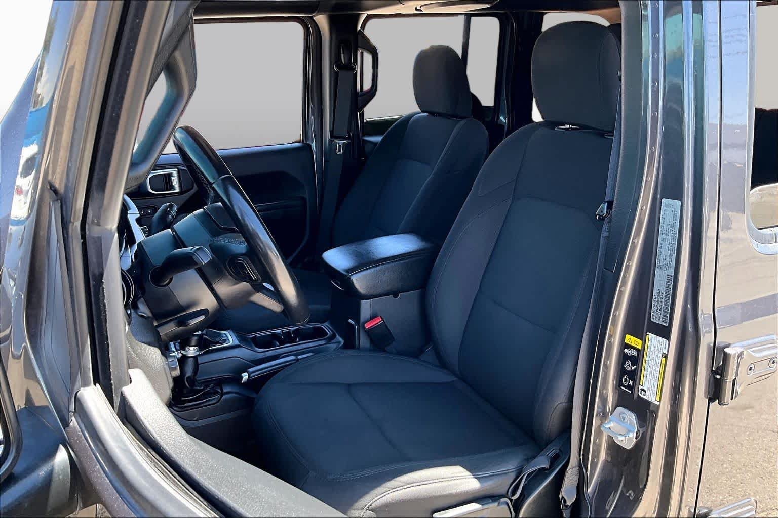 Used 2022 Granite Crystal Clearcoat Metallic Jeep Unlimited Sport S image 8