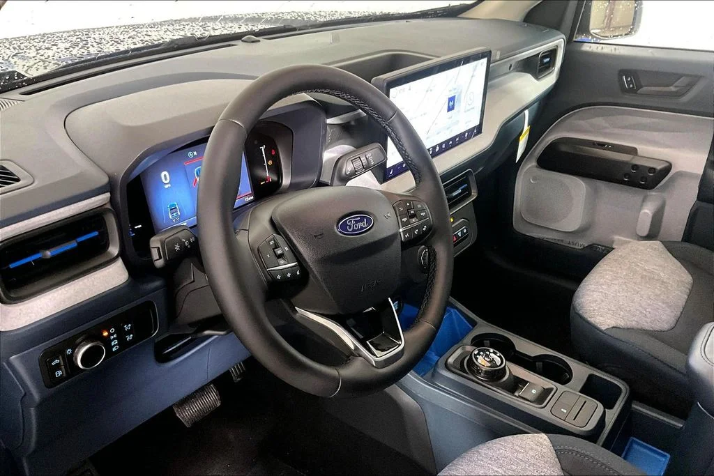 New 2026 Carbonized Gray Metallic Ford XLT image 6