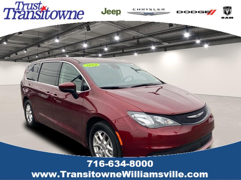 2023 Chrysler Voyager