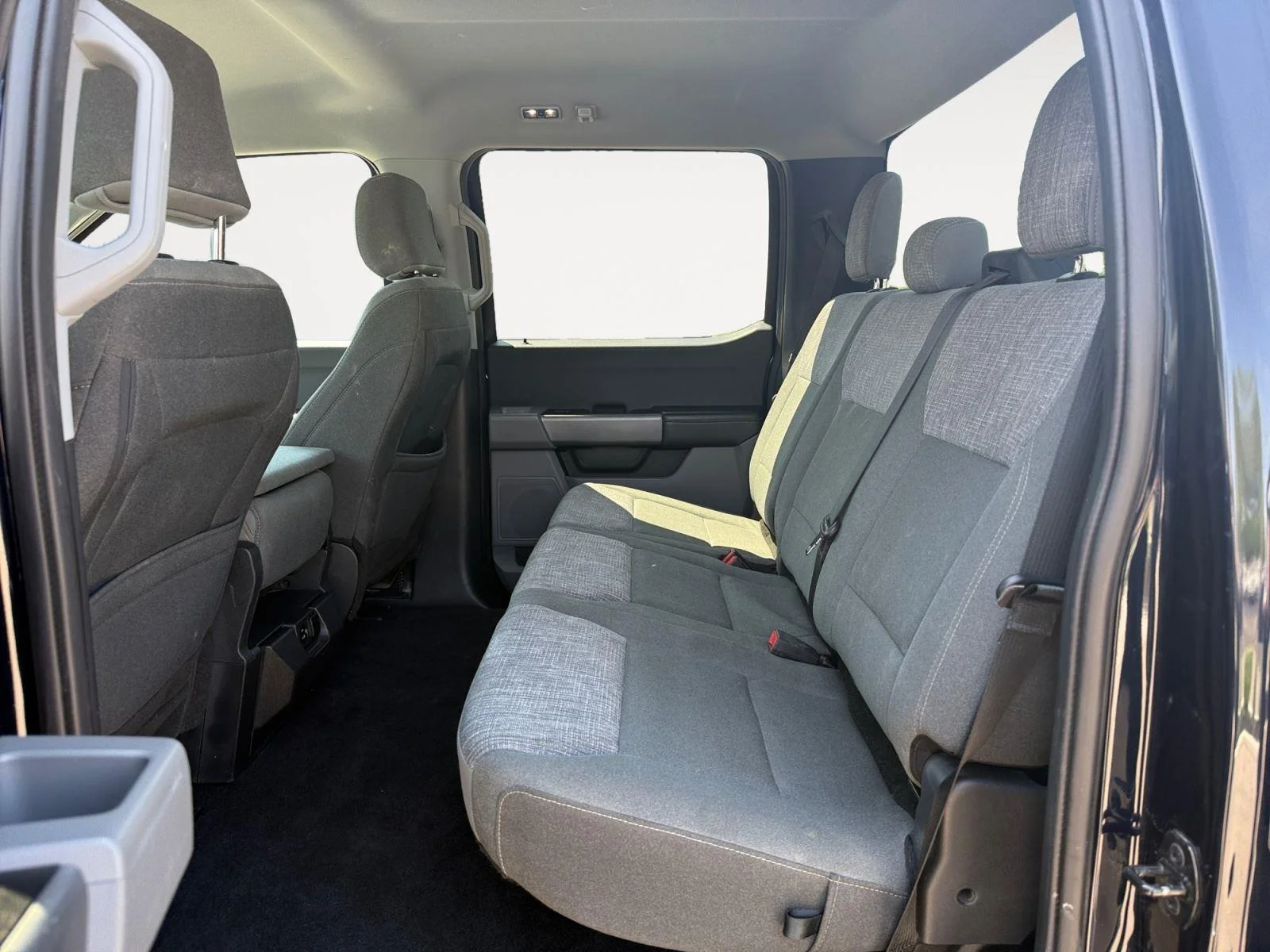 Used 2023 Agate Black Ford XLT image 20