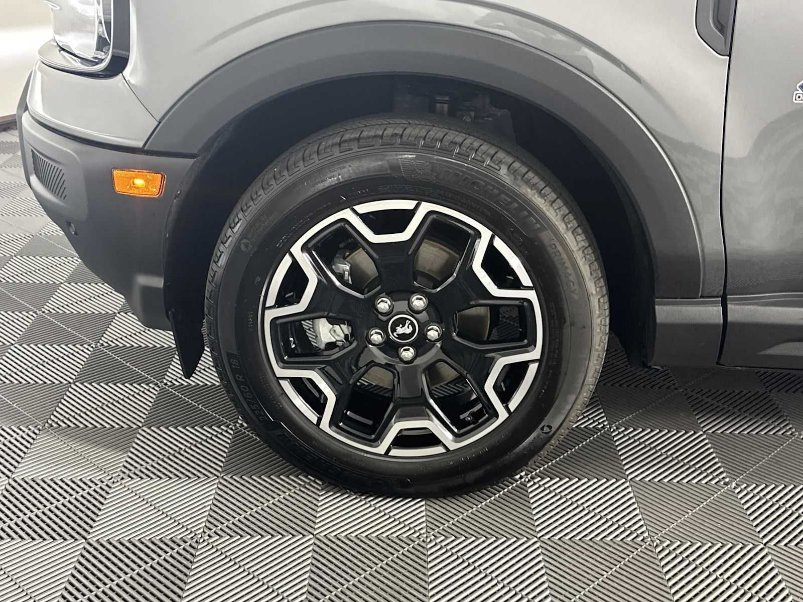 Used 2025 Carbonized Gray Ford Outer Banks image 17