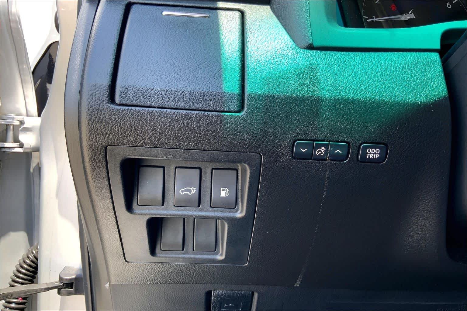 Used 2010 Tungsten Pearl Lexus  image 31