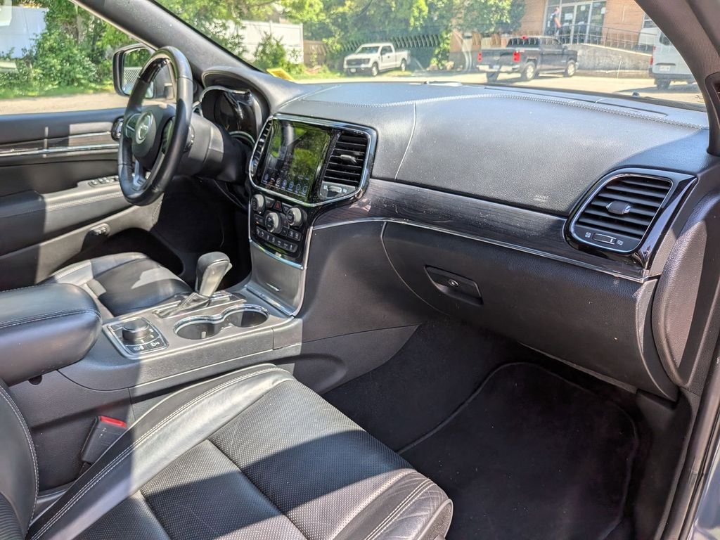Used 2019 Blue Jeep Overland image 29