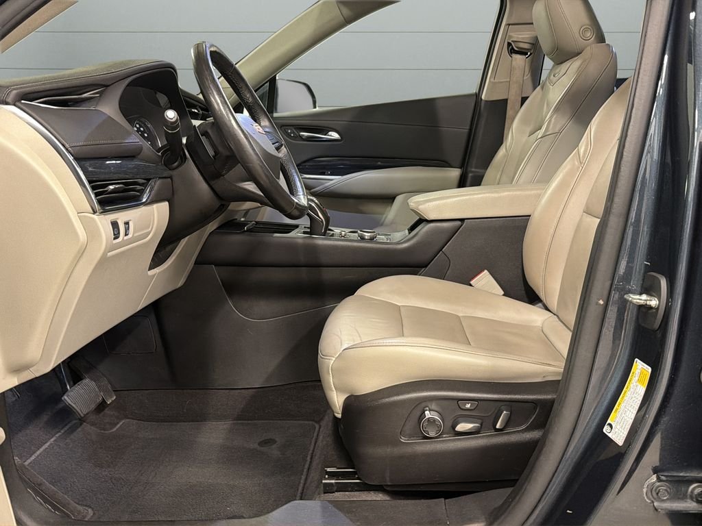 Used 2019 Gray Cadillac Premium Luxury image 10