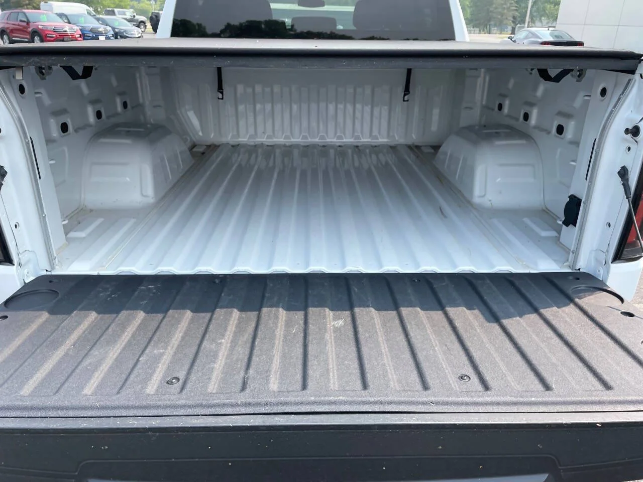 2022 Chevrolet Silverado 1500 LT - Photo 7