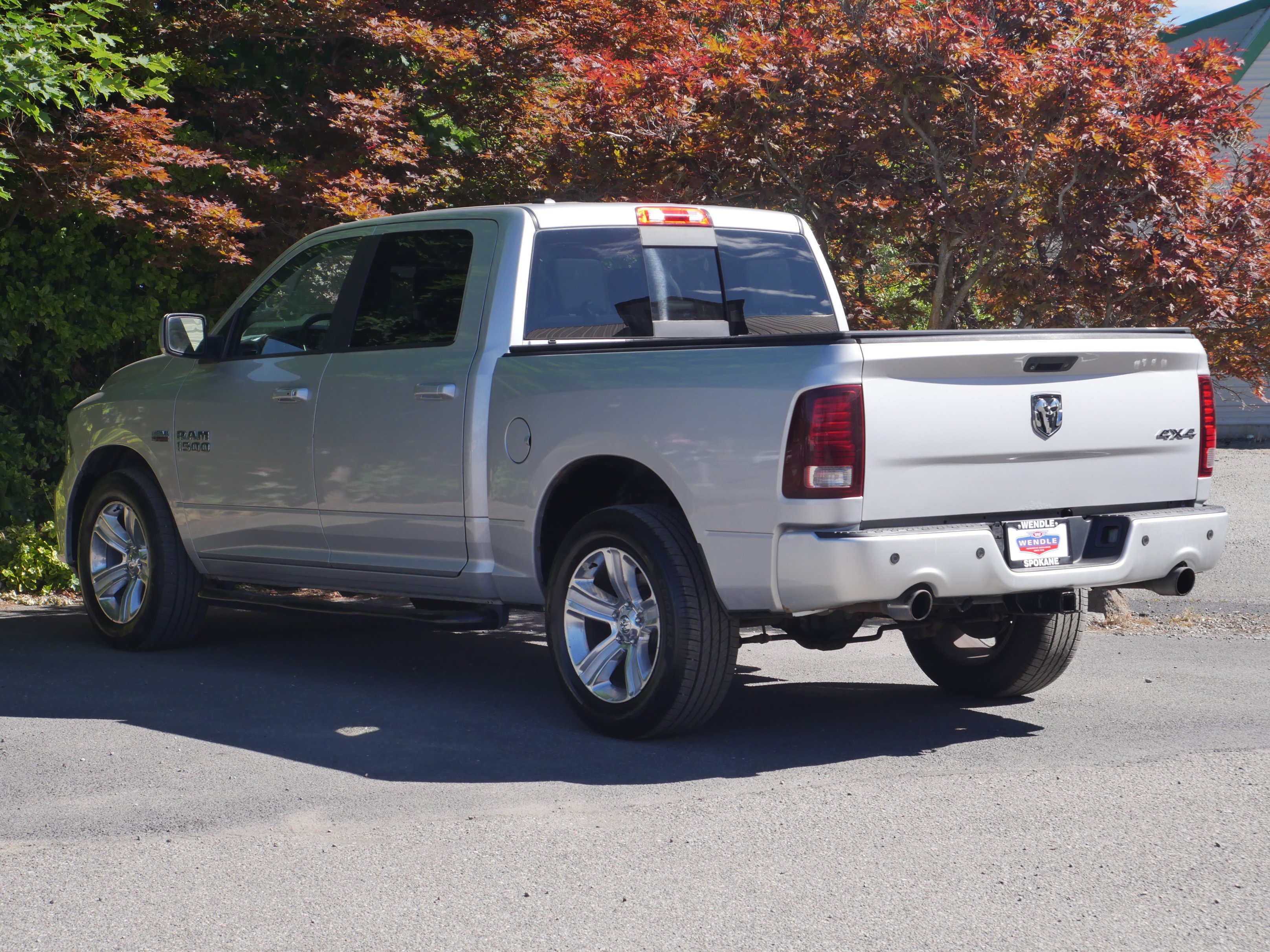 Used 2013 Bright Silver Clearcoat Metallic Ram Sport image 18