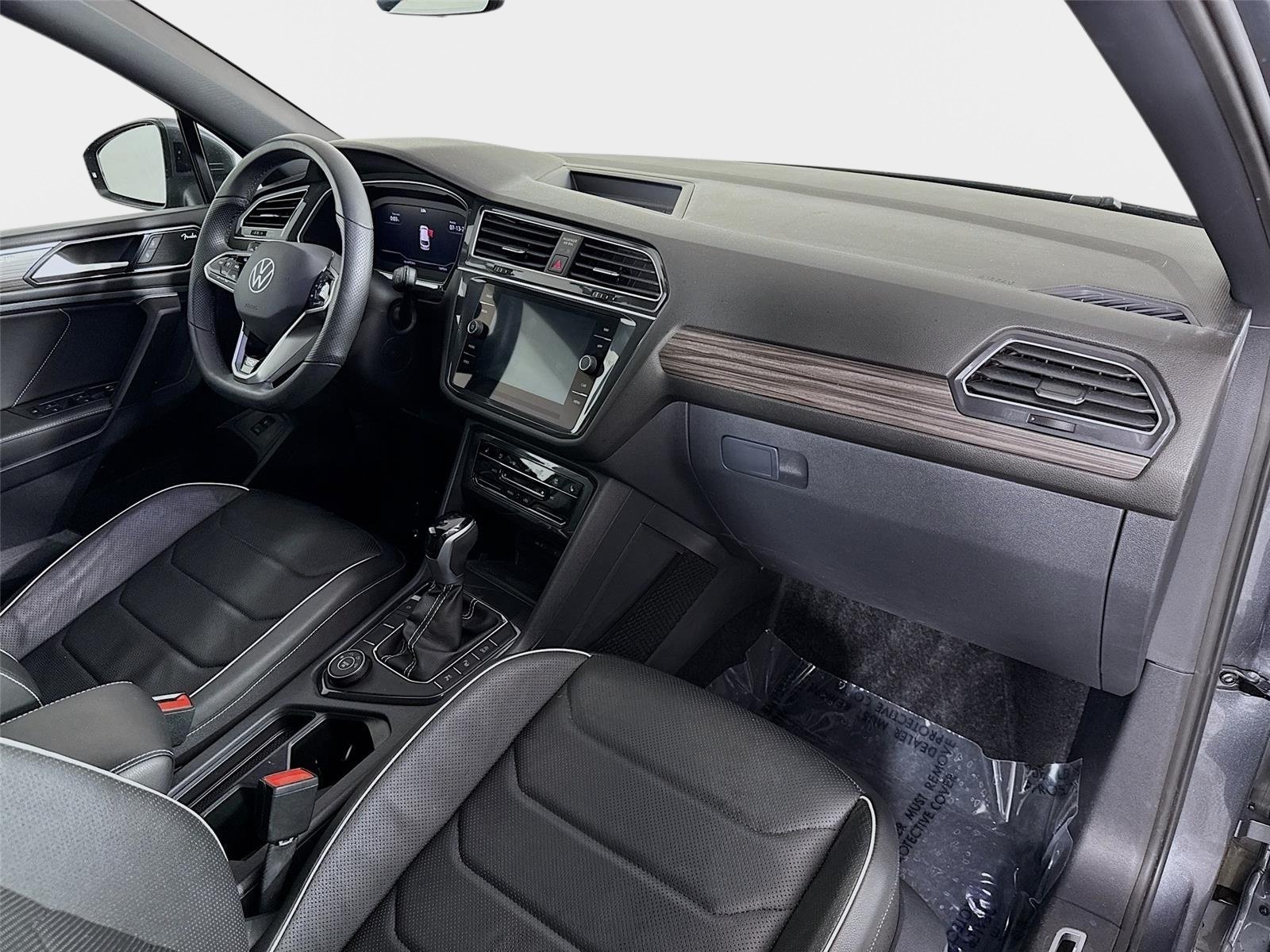 Used 2024 Gray Volkswagen SEL R-Line image 30