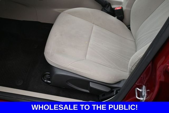 Used 2016 Red Ford SE image 13
