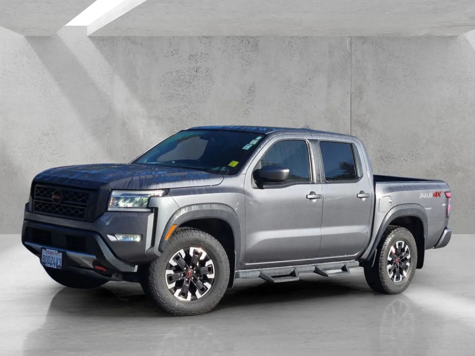Used 2023  Nissan PRO-4X image 8