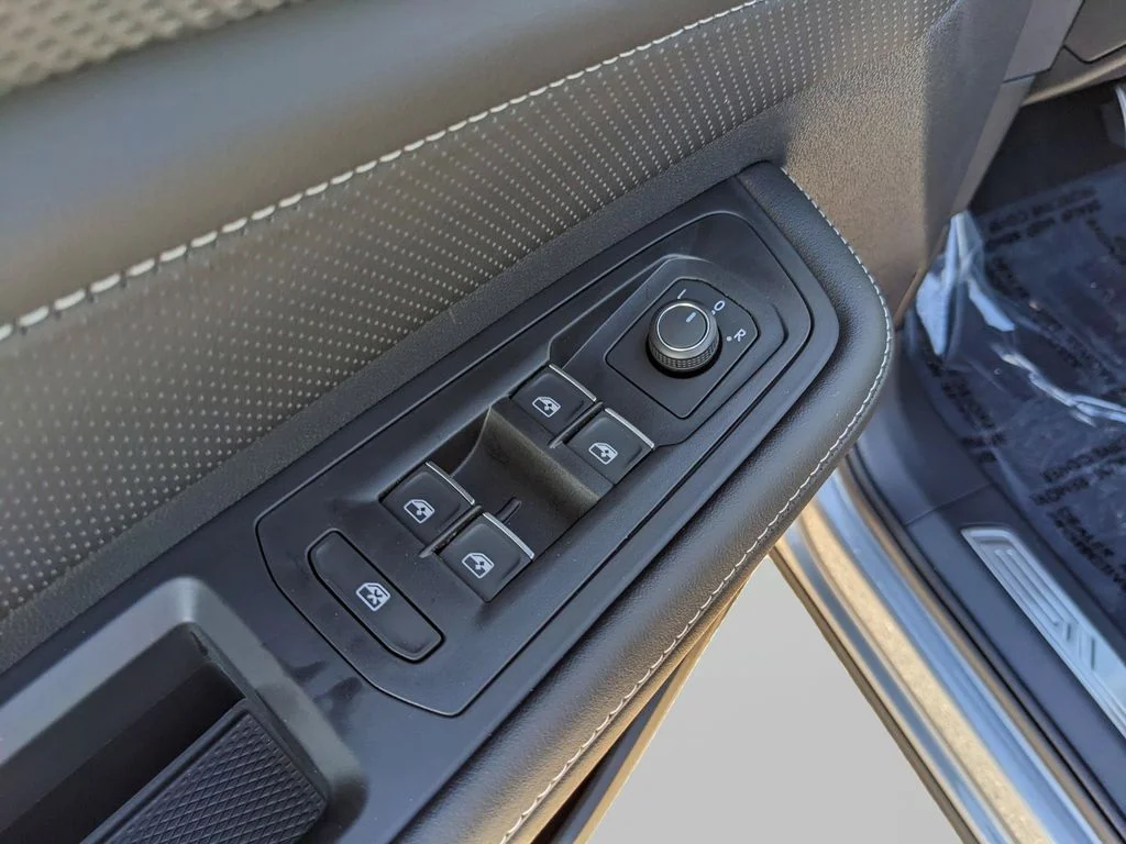 2026 Volkswagen Atlas Cross Sport SEL R-LINE - Photo 19