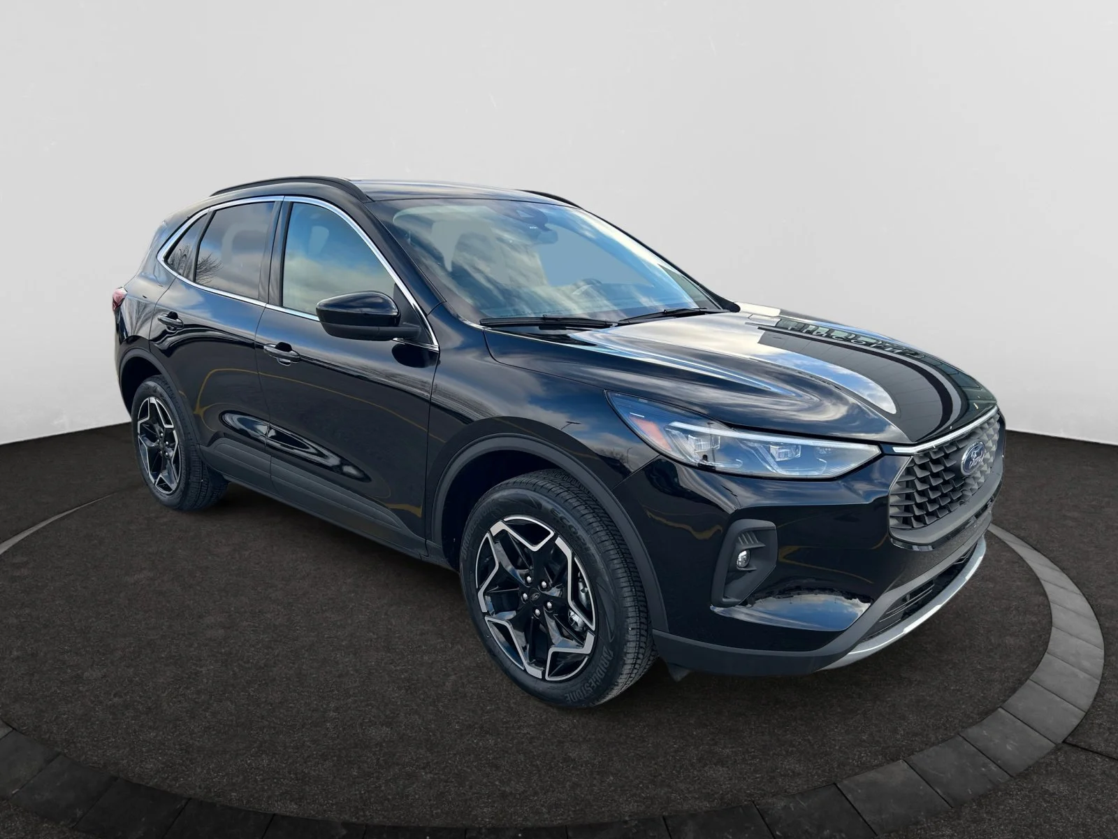 New 2026 Agate Black Metallic Ford Platinum image 7
