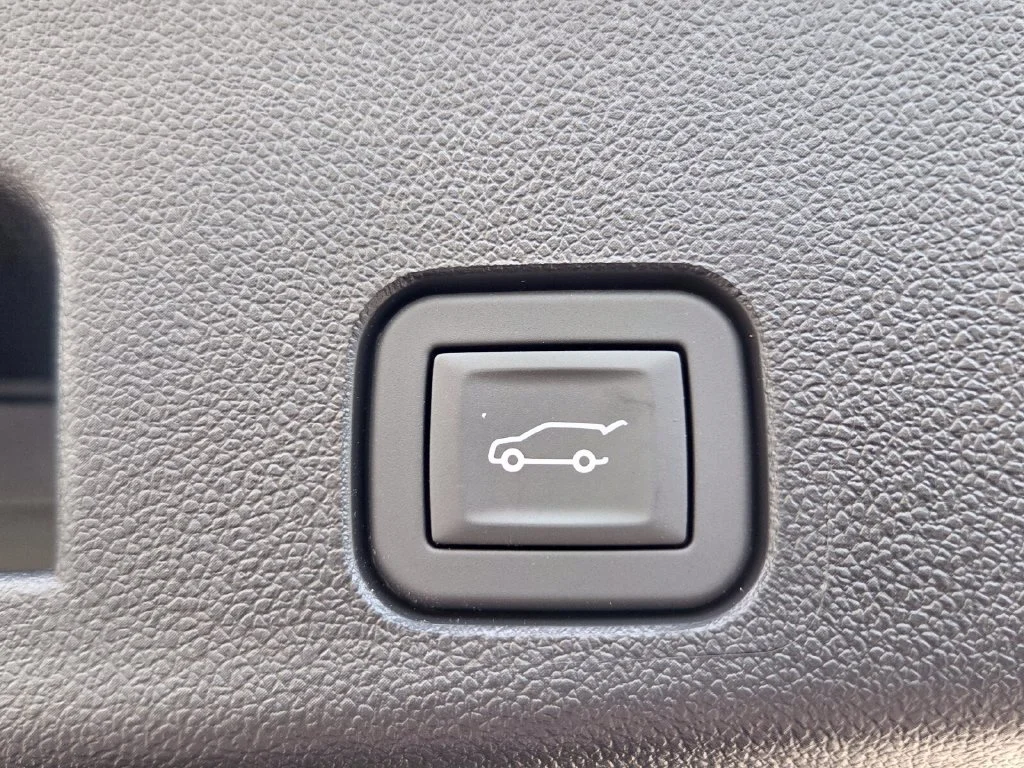 New 2026 Sterling Gray Metallic Chevrolet Z71 image 38