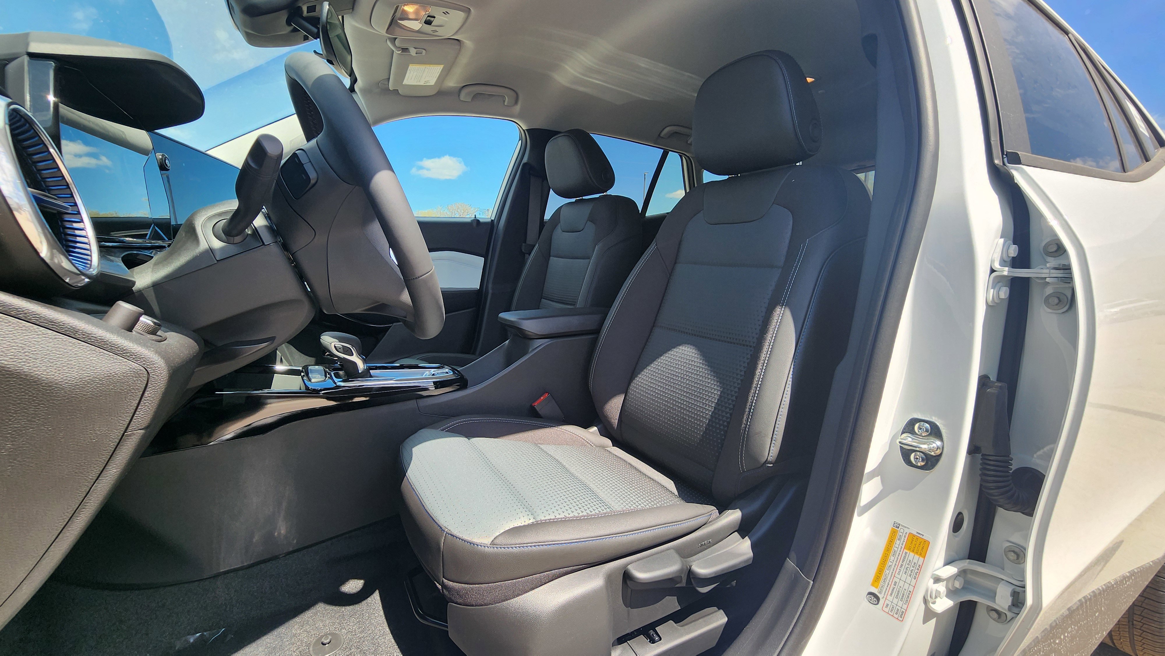 New 2026 Summit White Chevrolet LT image 12
