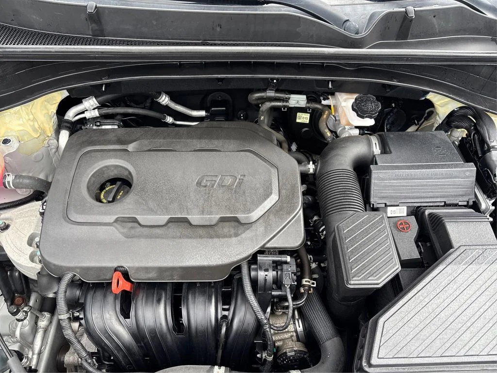 Used 2022 Silver Kia LX image 13