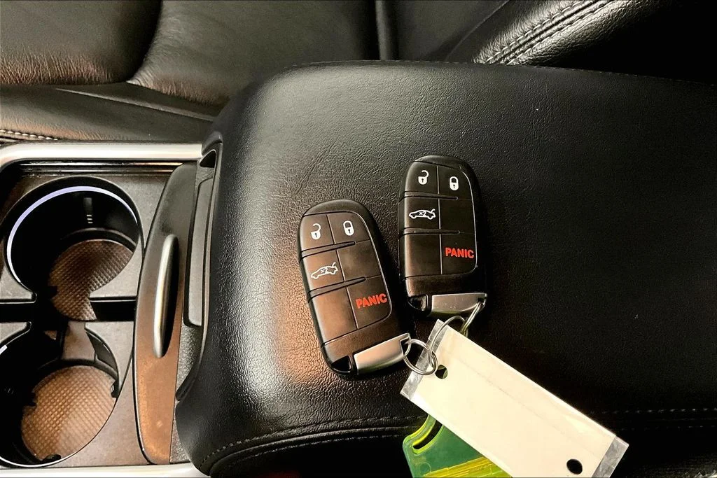 Used 2023 Black Chrysler Touring image 33