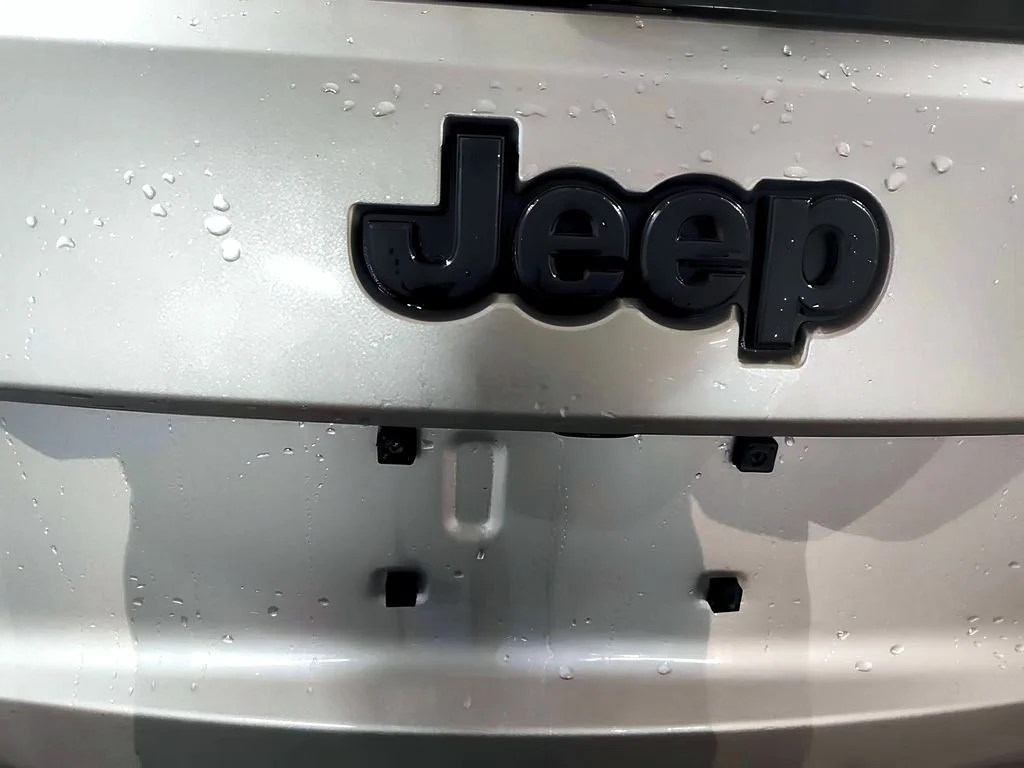 Used 2019 Billet Metallic Jeep SRT image 15