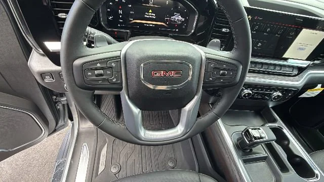 2026 GMC Sierra 1500 SLT - Photo 18