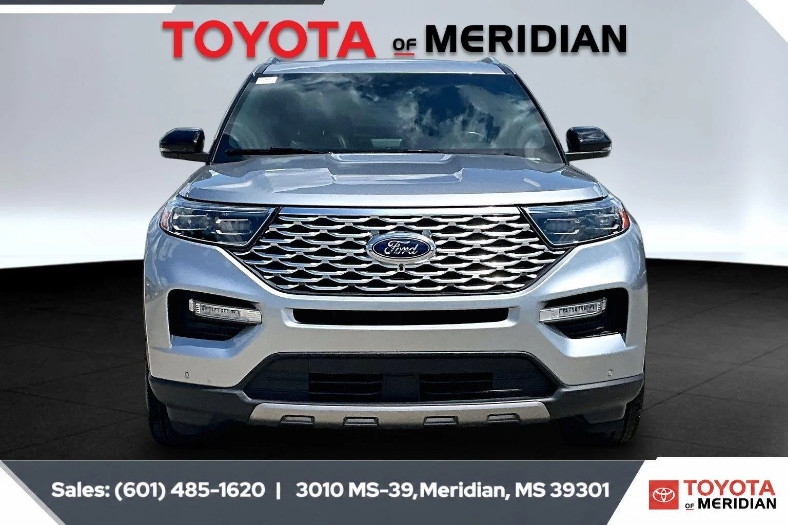 Used 2020 Iconic Silver Ford Platinum image 3