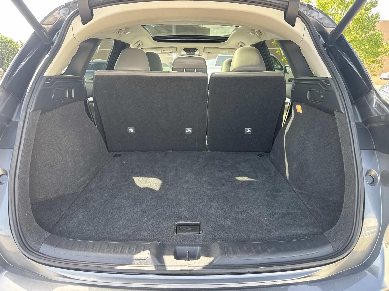 Certified Used 2023 Gray INFINITI LUXE image 11