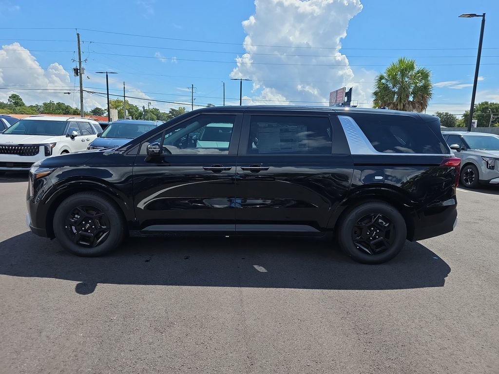 New 2026 Aurora Black Pearl Kia LXS image 4