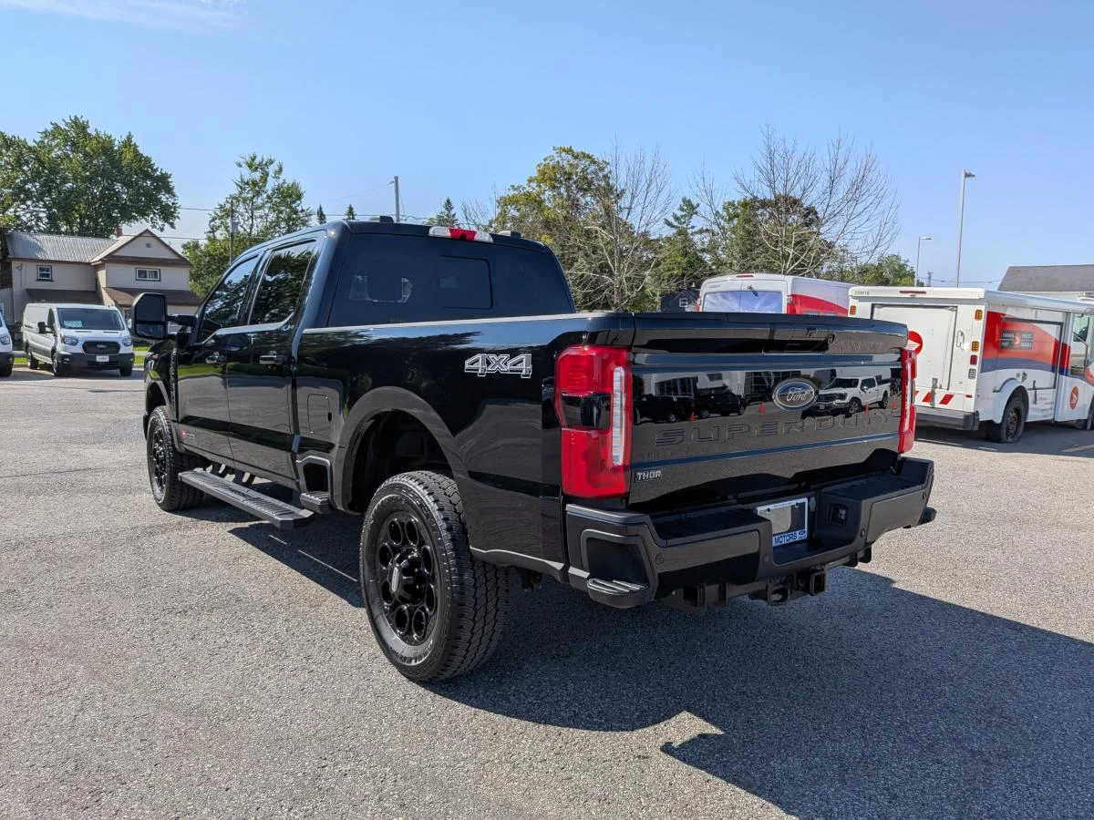 Used 2024 Black Ford Xl 4wd Crew Cab image 9