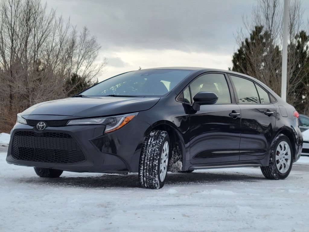 Used 2020 Black Sand Pearl Toyota LE image 17