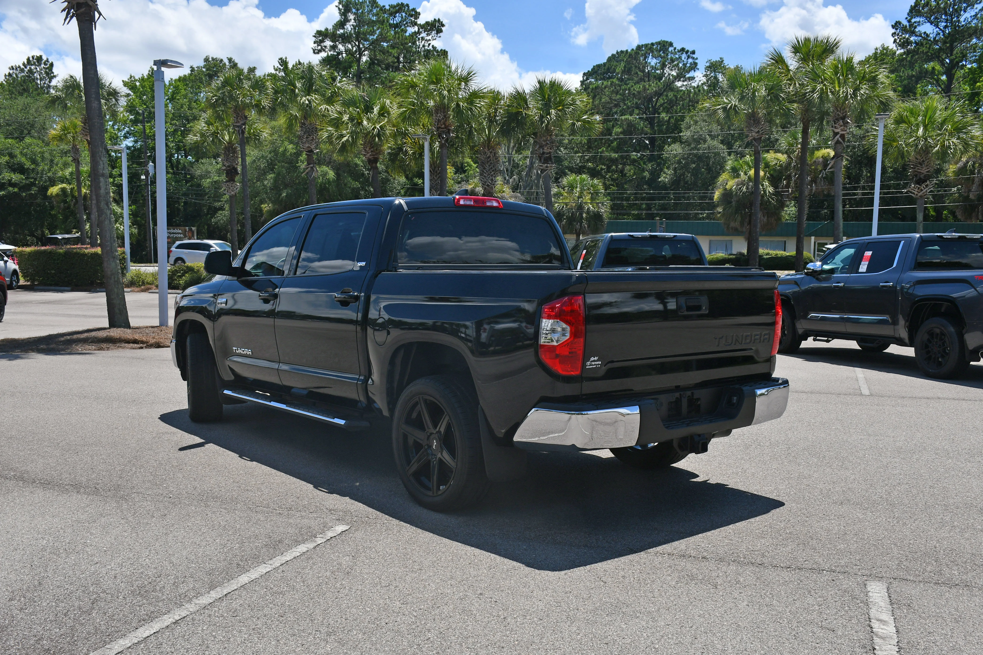 Used 2021 Black Toyota SR5 image 3