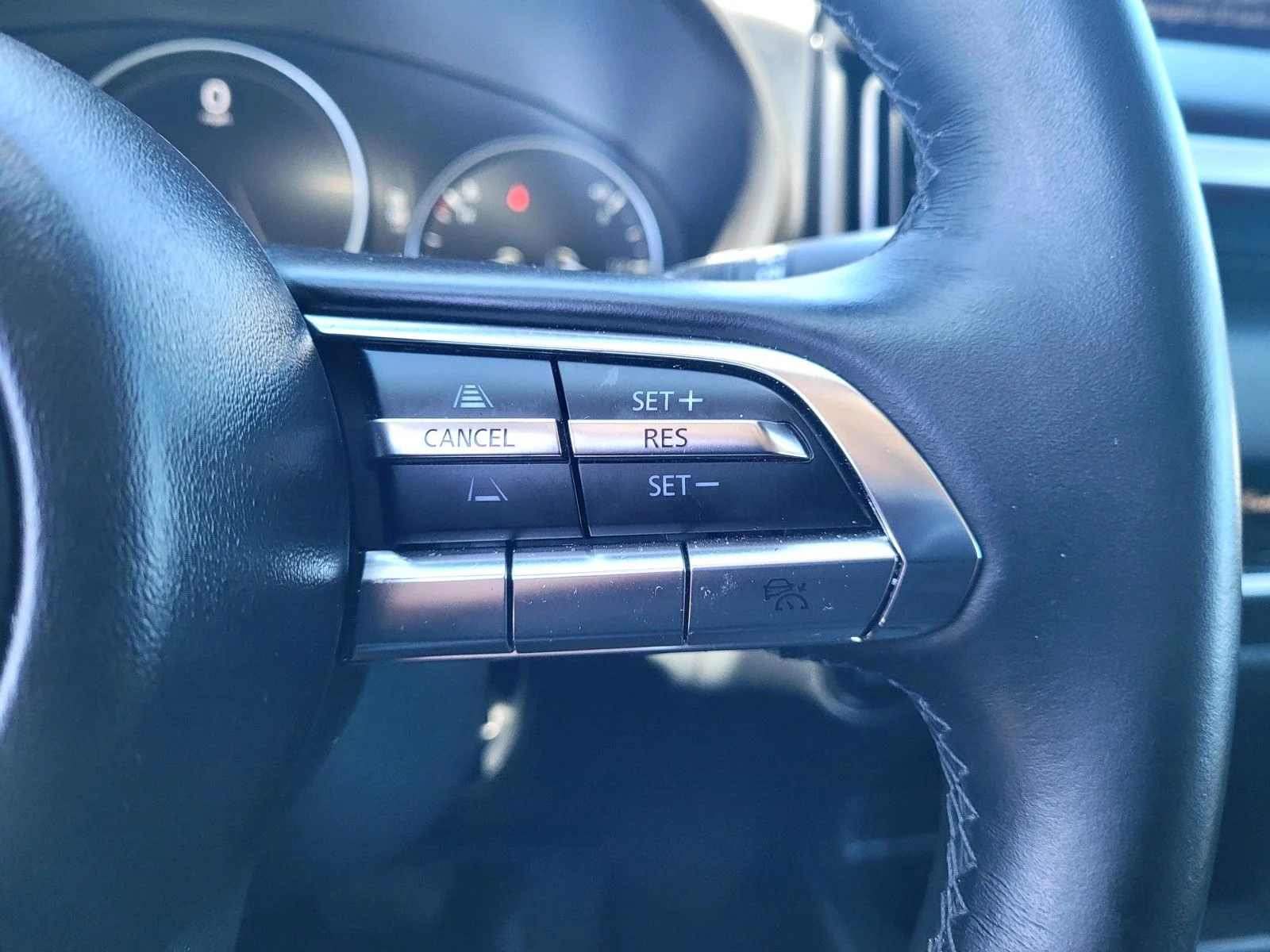 Certified Used 2025 Ingot Blue Metallic Mazda 2.5 S Premium Package image 29