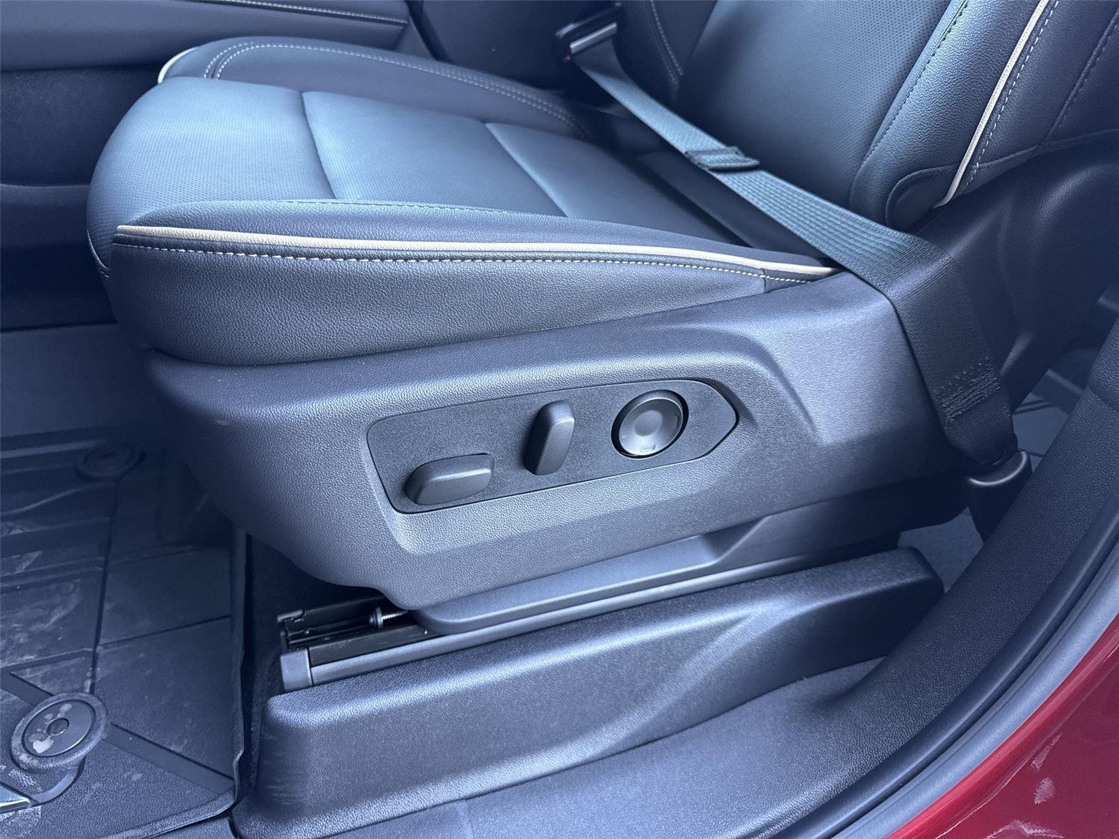 New 2026 Radiant Red Tintcoat Chevrolet Premier image 24