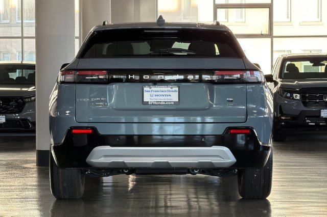 New 2026 Sonic Gray Pearl Honda Touring image 5