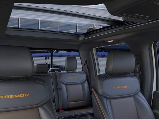 New 2026 Oxford White Ford Tremor image 22