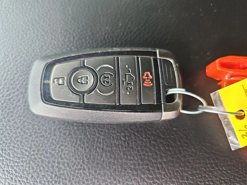 Used 2018 Red Ford Raptor image 33