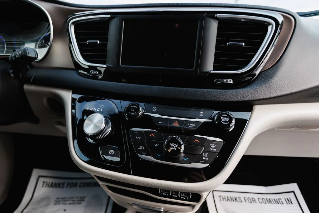 Used 2023 Gray Chrysler LX image 17