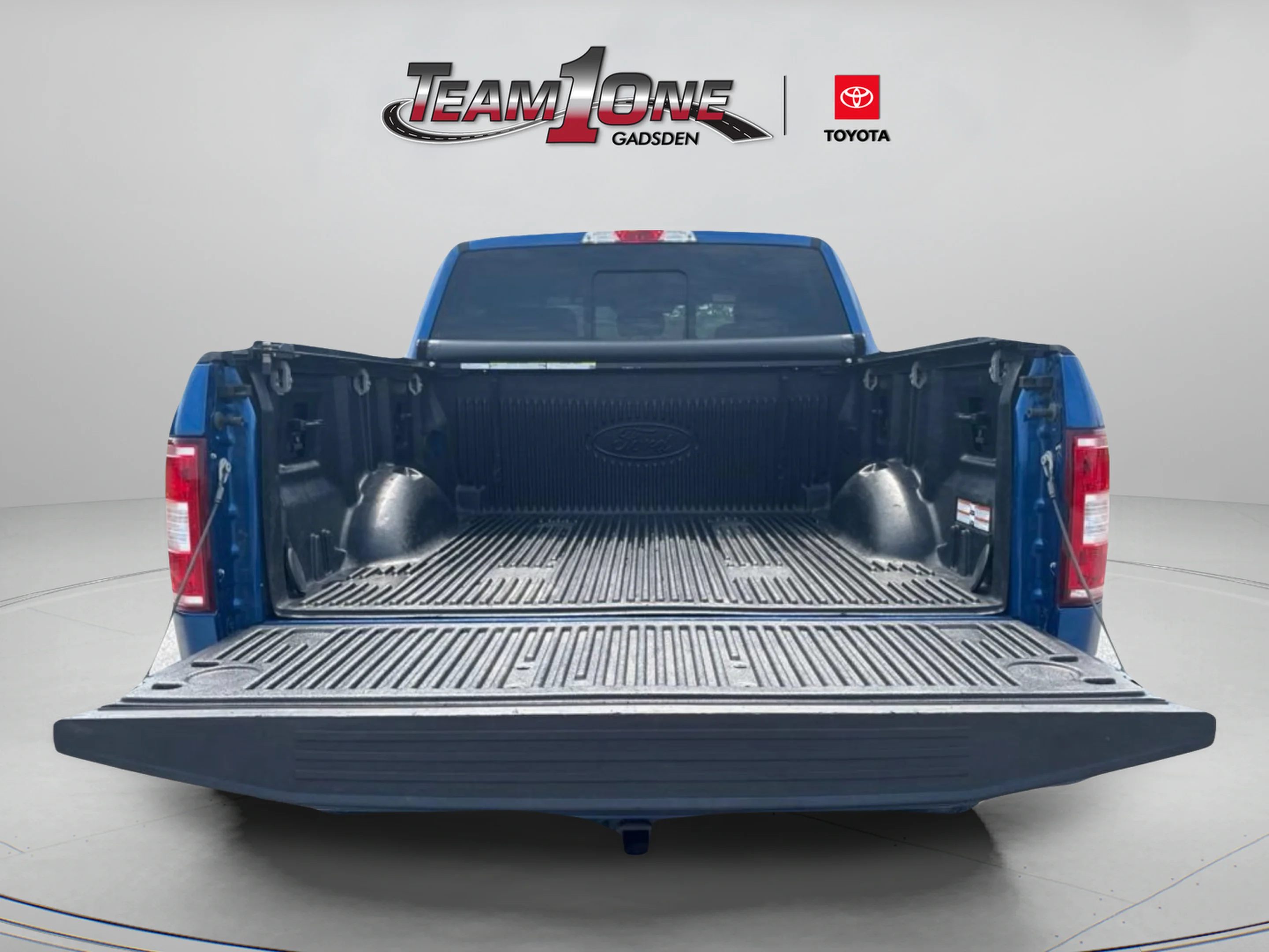 Used 2018 Lightning Blue Ford XLT image 6