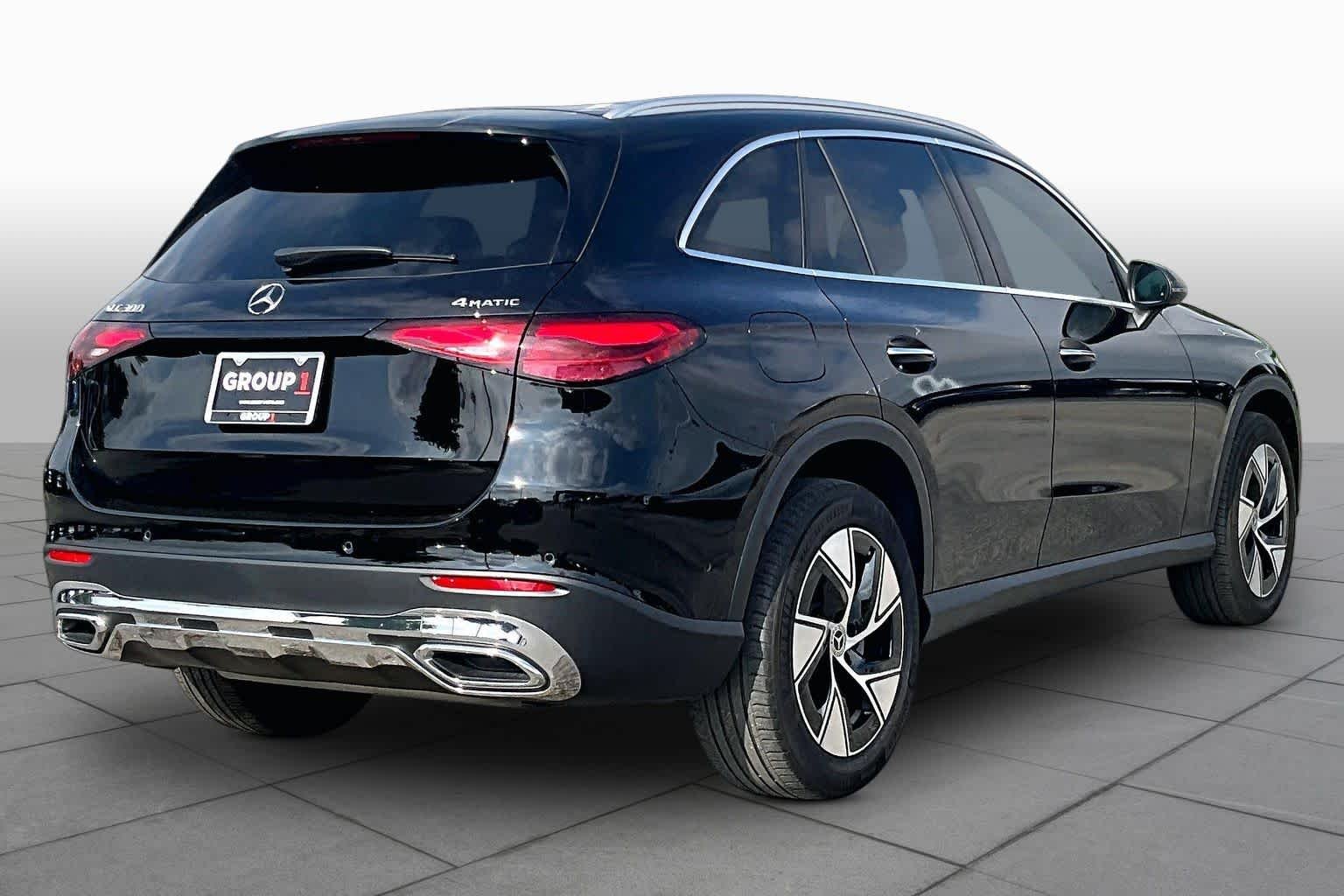 Used 2024 Black Mercedes-Benz GLC 300 image 13