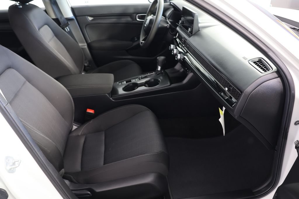 Used 2025 Platinum White Pearl Honda LX image 22