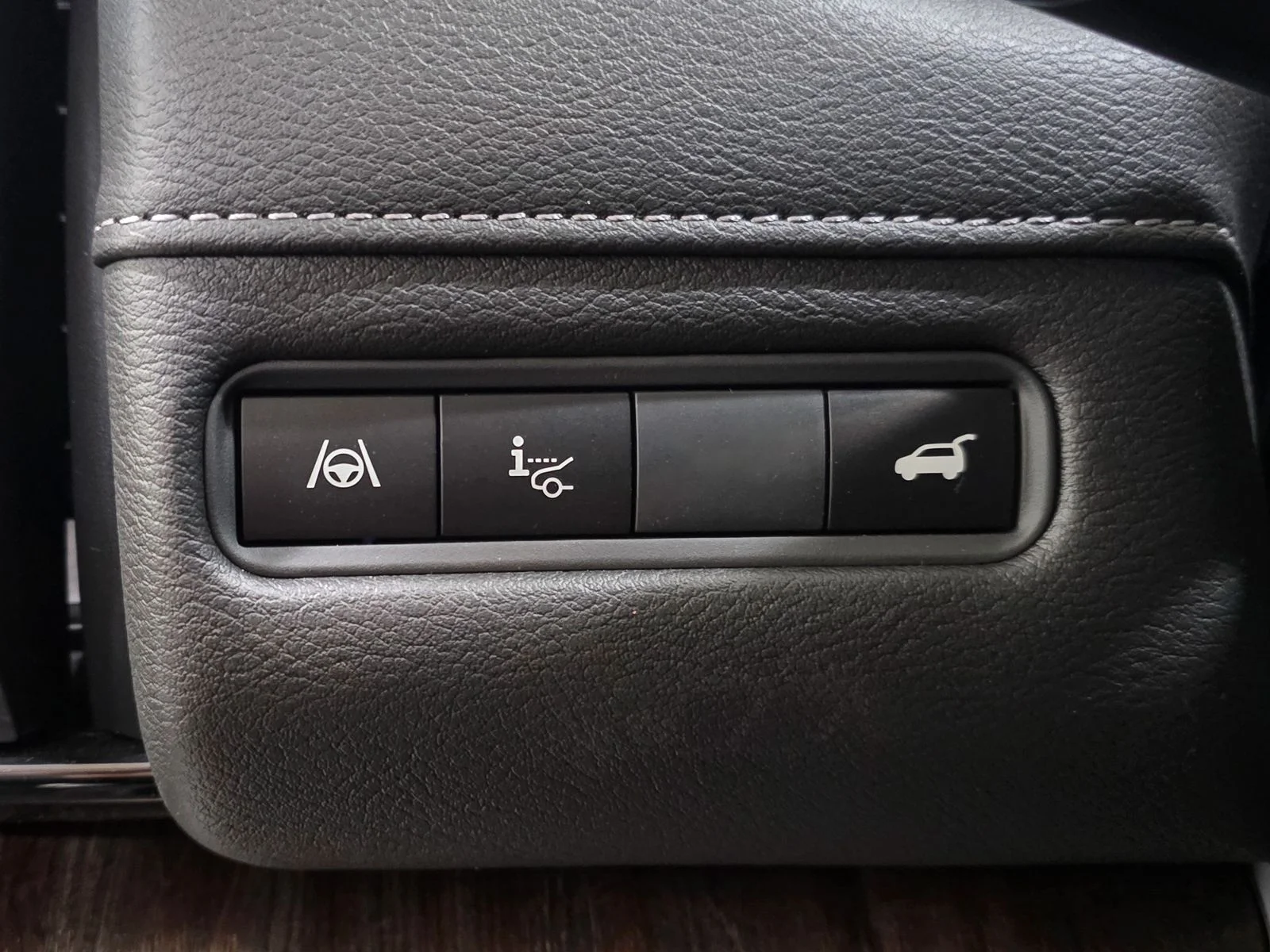 2025 Nissan Armada SL - Photo 33