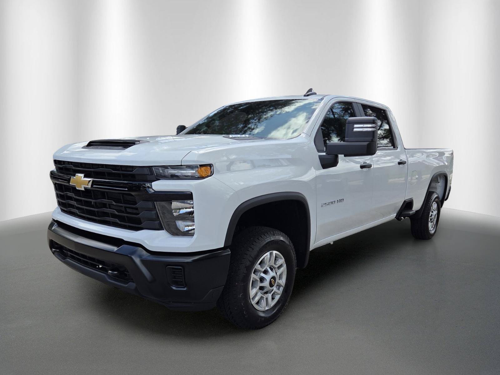 New 2026 Summit White Chevrolet WT image 2