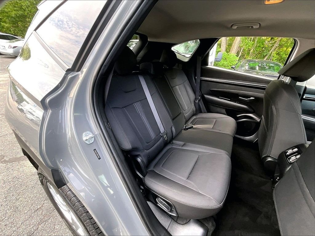Used 2024 Gray Hyundai SEL image 15