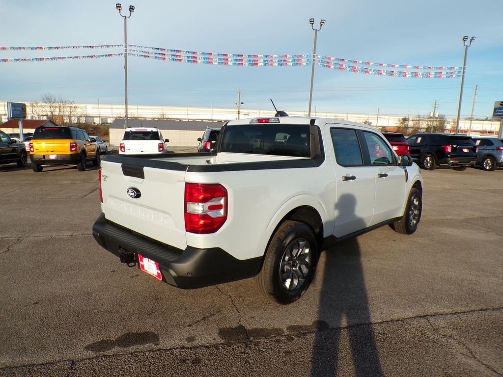 New 2026 Space White Metallic Ford XLT image 7